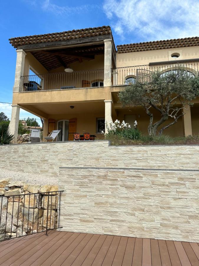 Villa Lumineuse Avec Piscine Clim 1Ere Etage Vue Panoramique Sur Les Montagnes Sur Le Site De La Sainte-Victoire Le Tholonet Extérieur photo